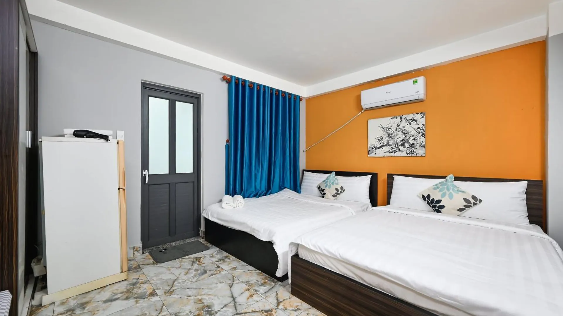 Montana Hotel & Aparment Saigon Airport Хошимин Апарт-отель
