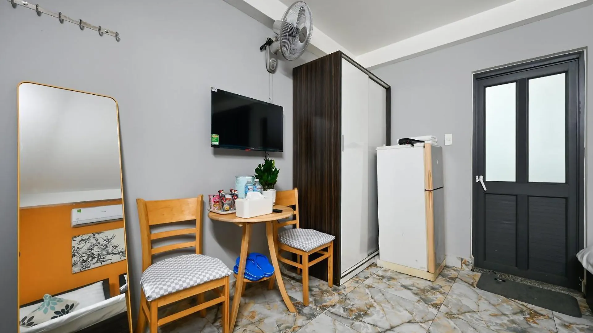 Montana Hotel & Aparment Saigon Airport Хошимин