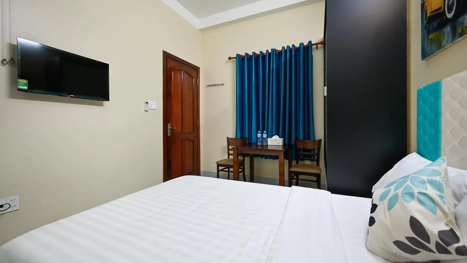 Montana Hotel & Aparment Saigon Airport Хошимин 0*,  Вьетнам