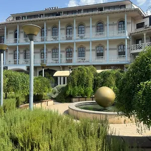 beka-palace.alltbilisihotels.com/
