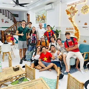 Hostal Aloha Saigon Premium By Local Travel Experts - Newly Opened, Less-touristy Location, Spacious Rooms, Glass Shower Bathroom, Free Breakfast & Walking Tour, Ciudad Ho Chi Minh (Saigón)