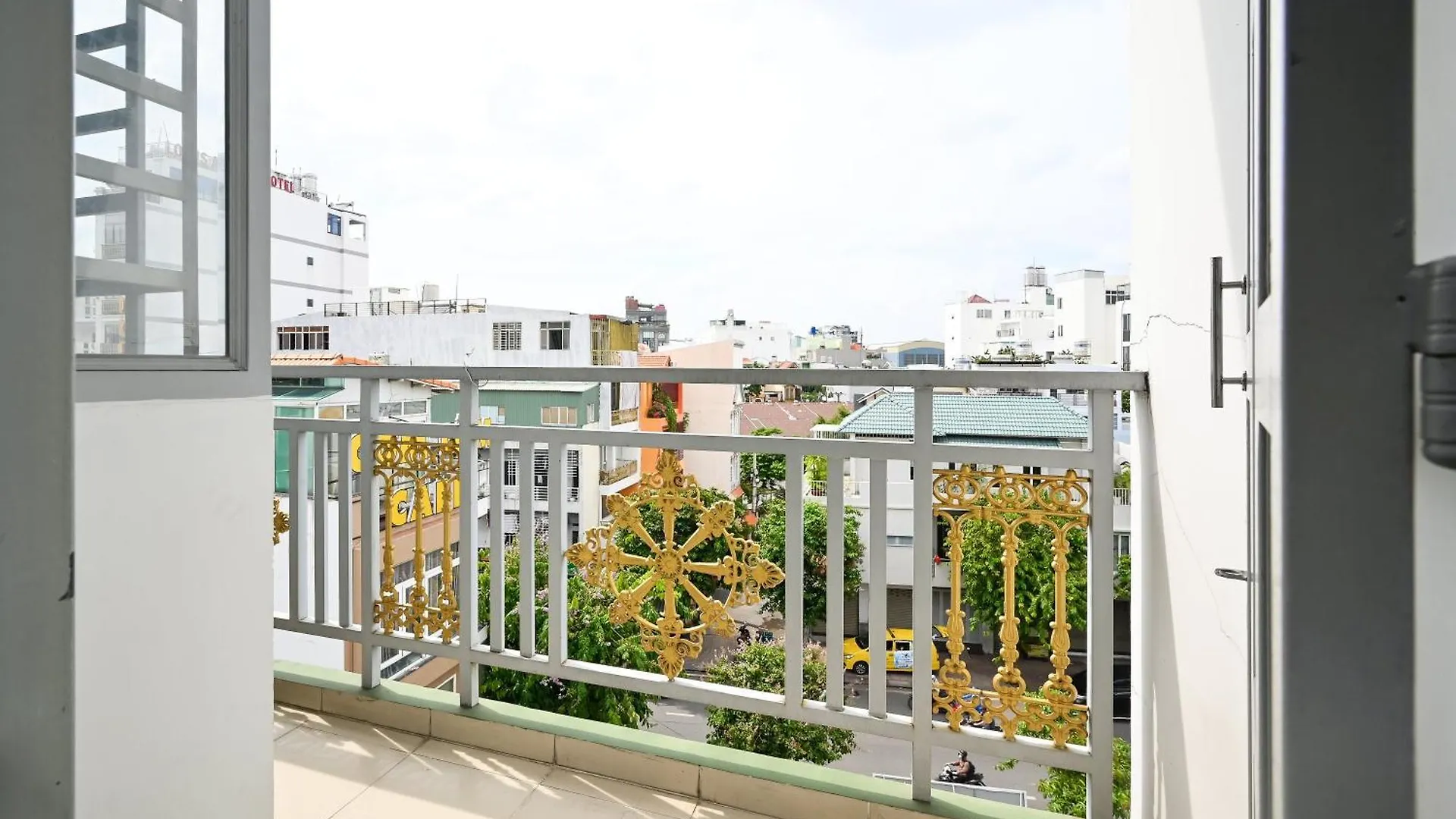 Aparthotel Montana Hotel & Aparment Saigon Airport Ho Chi Minh City